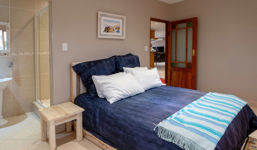 5 Bedroom Property for Sale in Paradise Beach Eastern Cape